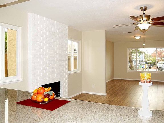 Entertainer's Floor Plan