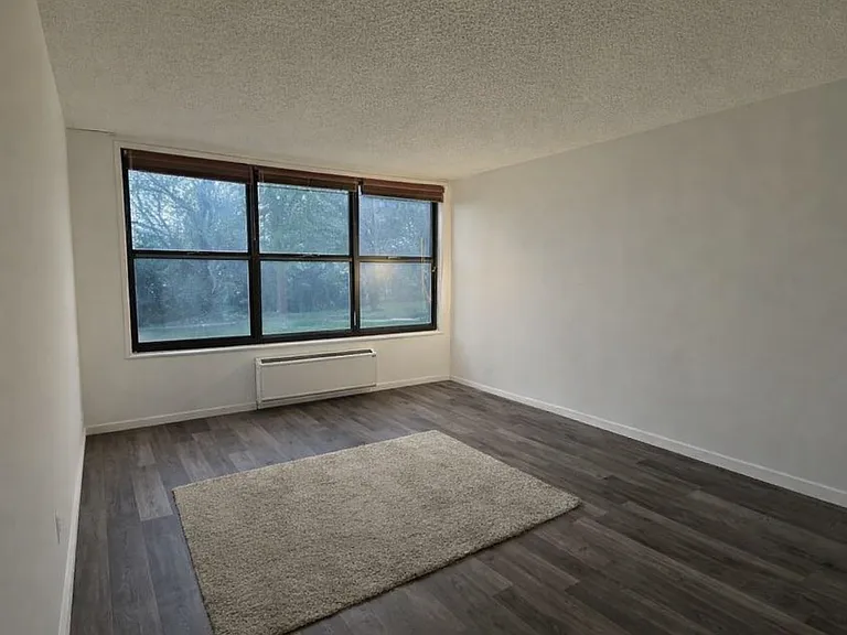 7002 Boulevard East #3F — Photo 3