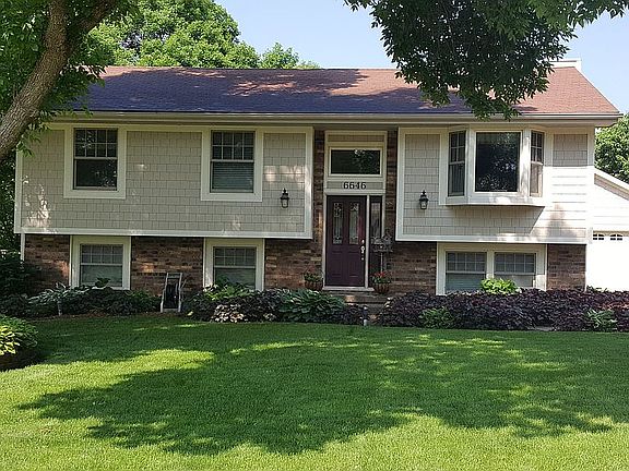 2nd image of 6646 NW 51st St