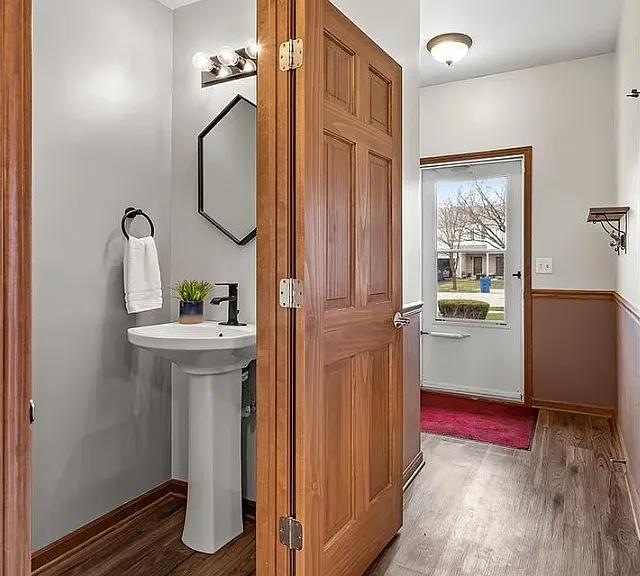 2260 Flagstone Ln — Photo 34