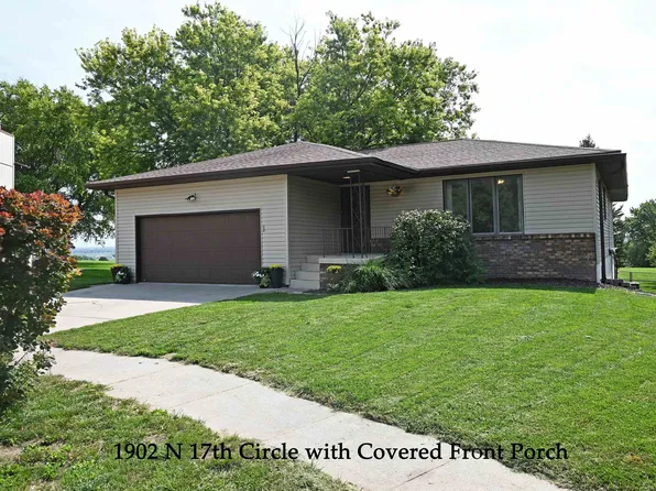 1902 N 17th Cir, Norfolk, NE 68701