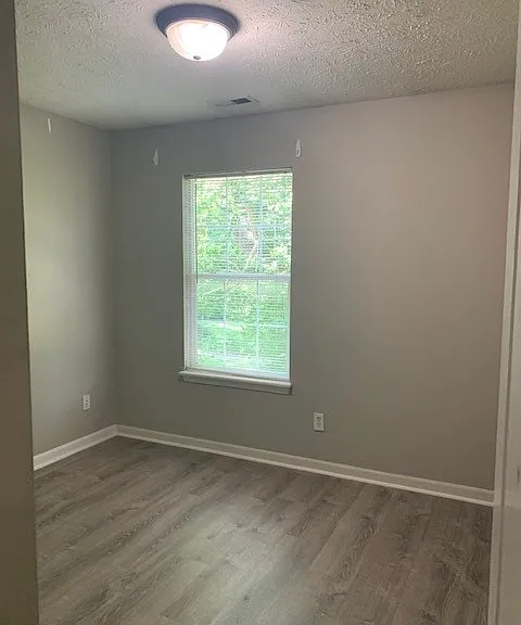 622 Berkley Rd — Photo 9