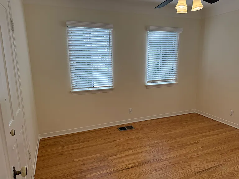 617 W Glenoaks Blvd #617 — Photo 28