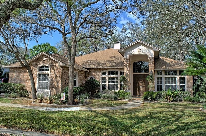 1st image of 238 Shady Oaks Cir