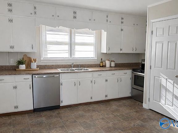 4th image of 104 Guntersville Rd