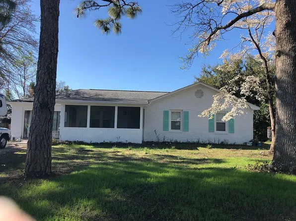4810 W Lord Byron Rd, Wilmington, NC 28405