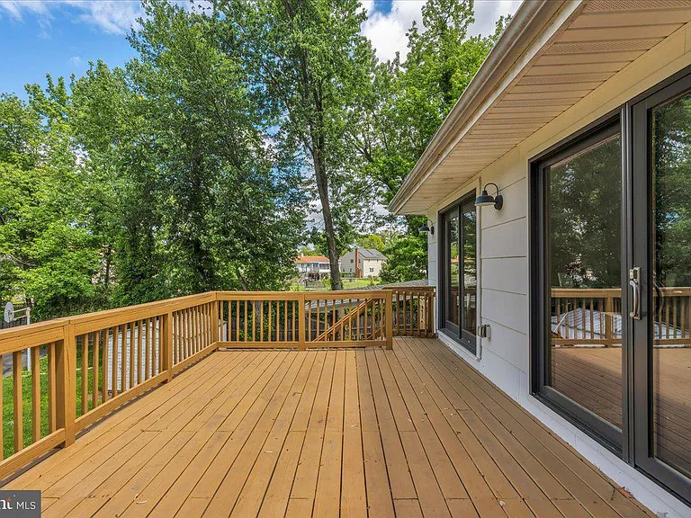 26 Forest Hill Dr — Photo 17