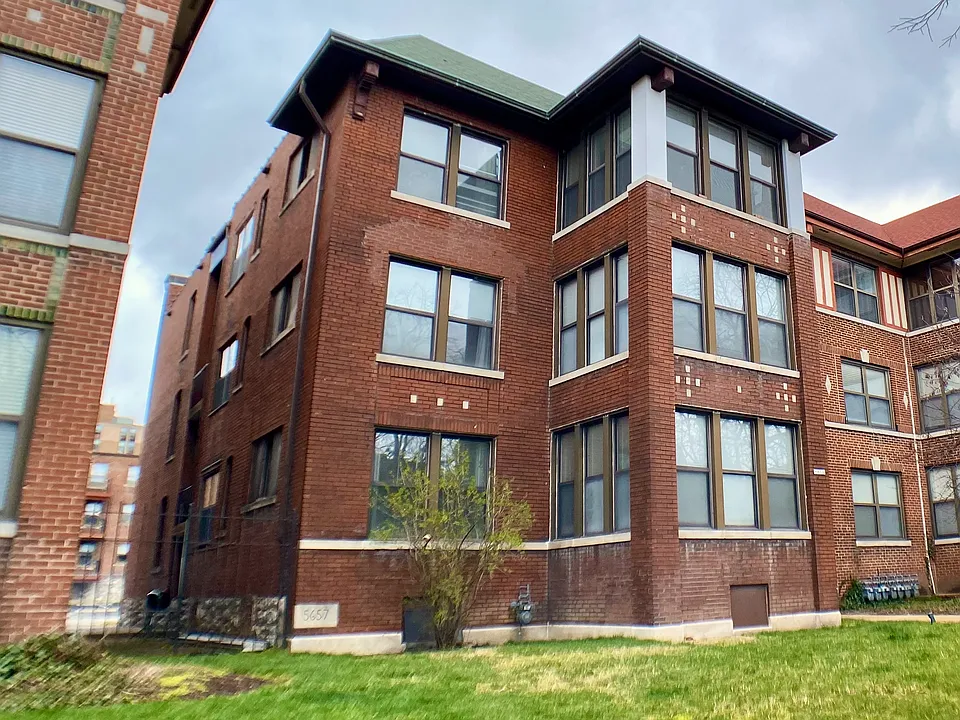5657 Waterman Blvd #201