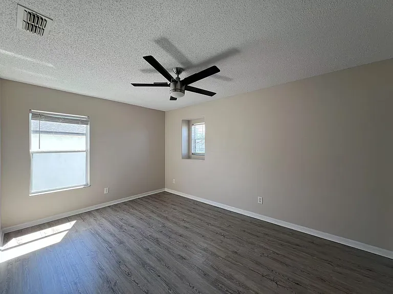 16837 Sunrise Vista Dr — Photo 7