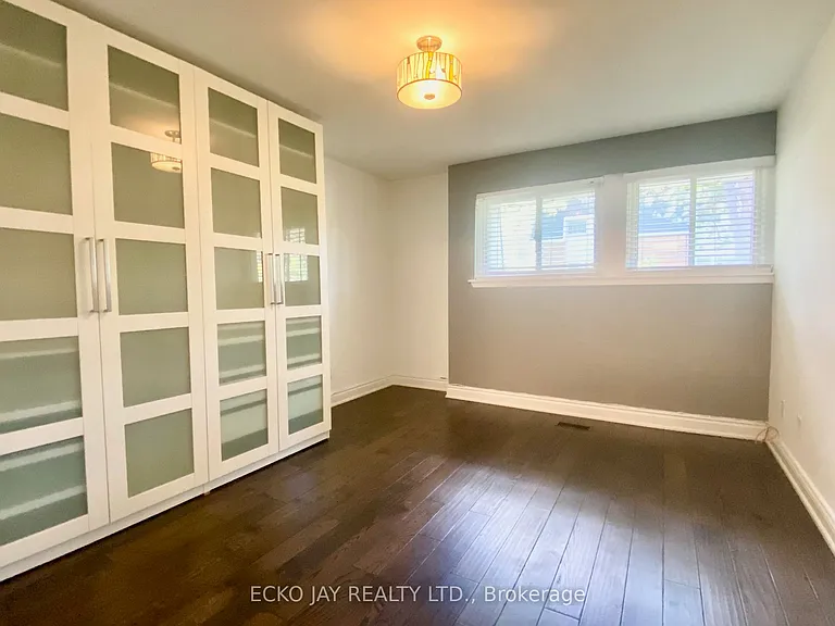 90 George Henry Blvd #17 — Photo 20