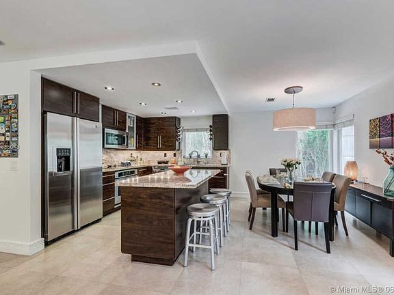 4th image of 1308 Salzedo St #1