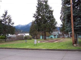 76352 Fern St, Oakridge, OR 97463