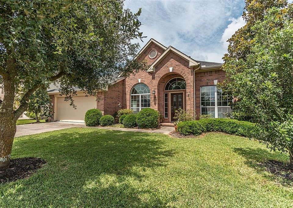 Come see this open and airy one story!  It is not going to last long.