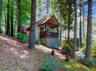 139 Rivard Rd, Glenville, NC 28736