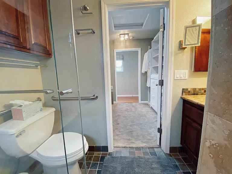 360 N 18th St #B — Photo 20