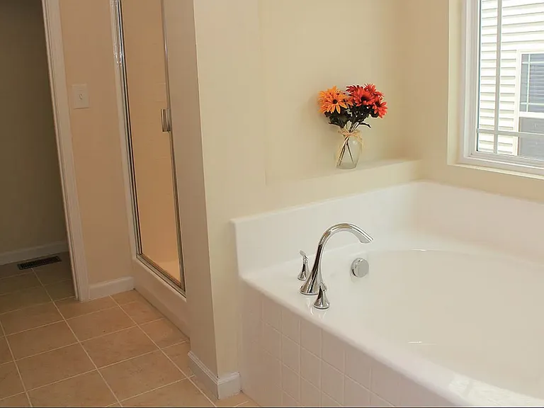 2088 Tanners Mill Dr — Photo 2