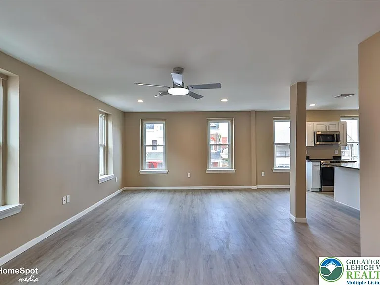 1210 W Turner St #1 — Photo 11
