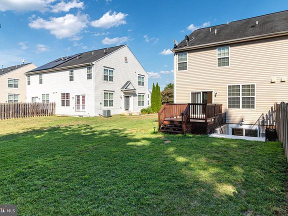 4th image of 141 Brynwood St