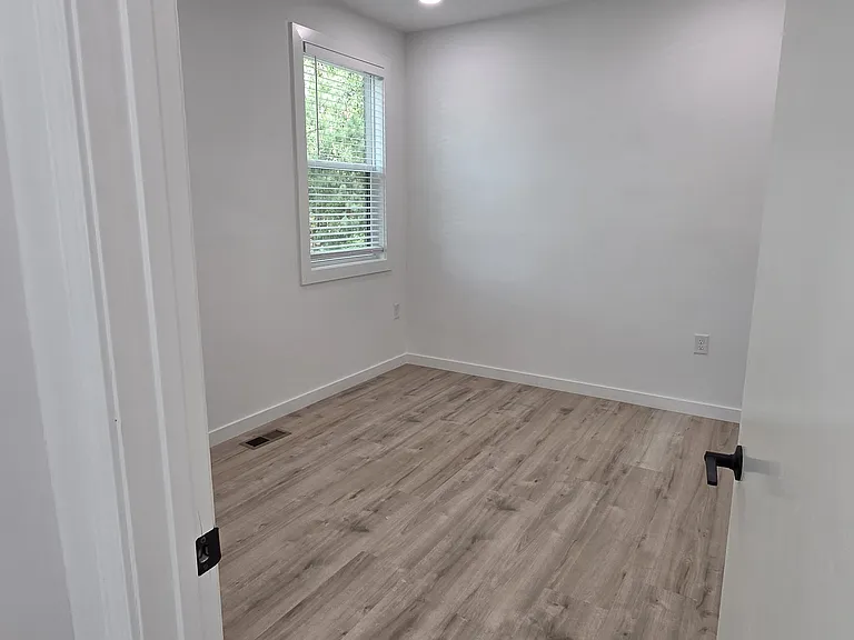 713 Method Rd #101 — Photo 9