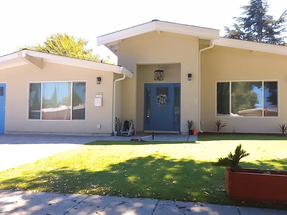 1st image of 738 Lakemuir Dr