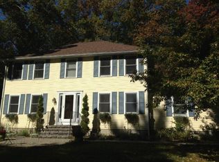 10 Ironwood Rd, Hudson, NH 03051