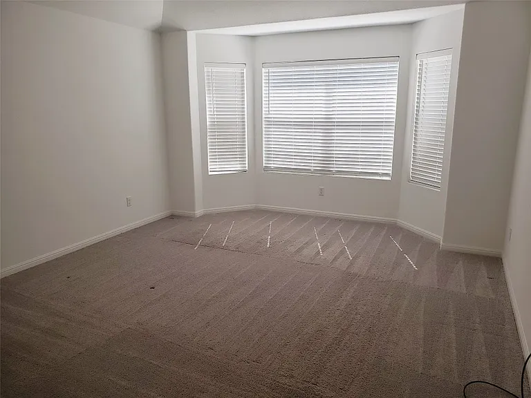 2629 Bantry Rd — Photo 25