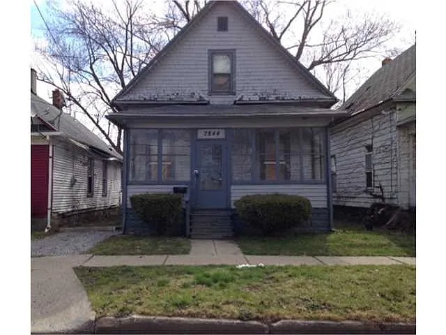2844 Albion St photo 1