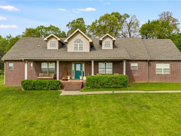 17599 Clear Water Rd, Fayetteville, AR 72704