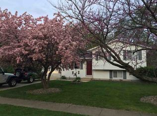 56757 Driftwood Dr, Elkhart, IN 46516