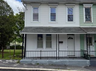 328 E Oak St, Frackville, PA 17931