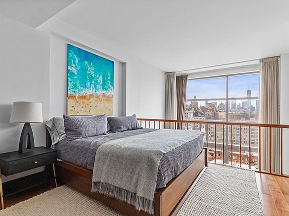 5th image of 22 W 15th St APT 16H