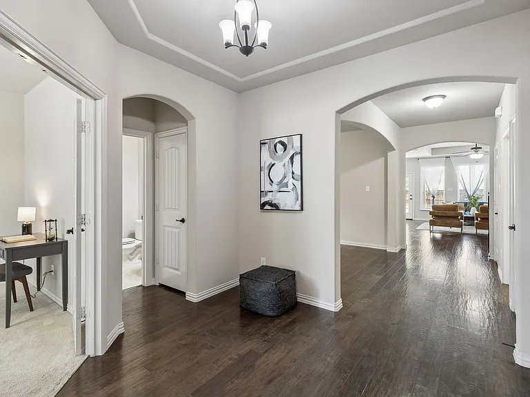1545 Tanglewood Trl — Photo 2