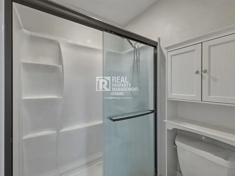 1027 E Palm Ave — Photo 16