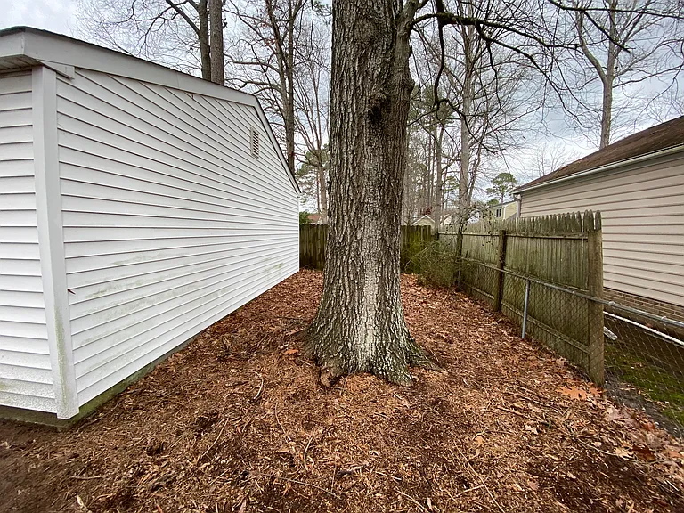 218 Mona Dr — Photo 43