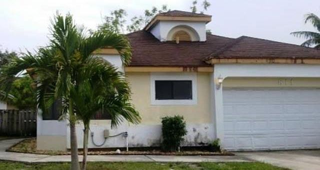 1st image of 811 E Palm Run Dr