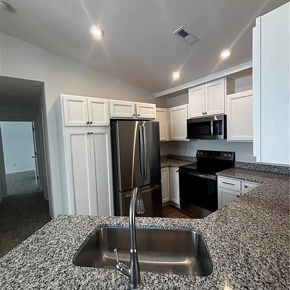 2736 Amberwood Ln #305 — Photo 6