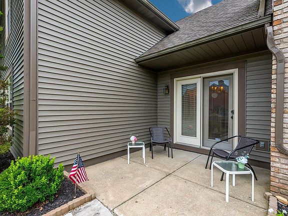 3rd image of 7713 Redman Ln