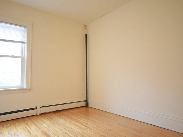 2121 Hennepin Ave S — Photo 10
