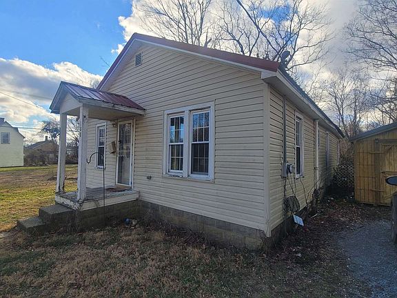 2nd image of 108 N Walnut St