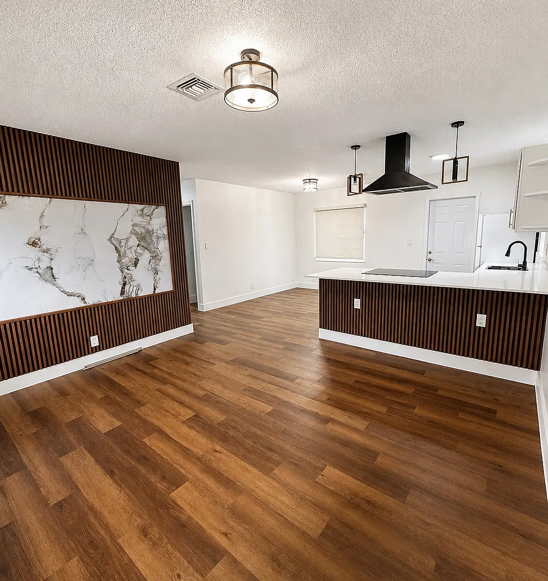 3 bed, 975 sqft, $2,500 — Photo 4