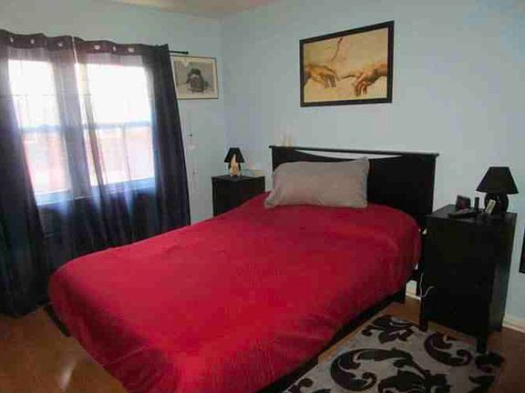 3rd image of 152 Belleville Ave APT 16