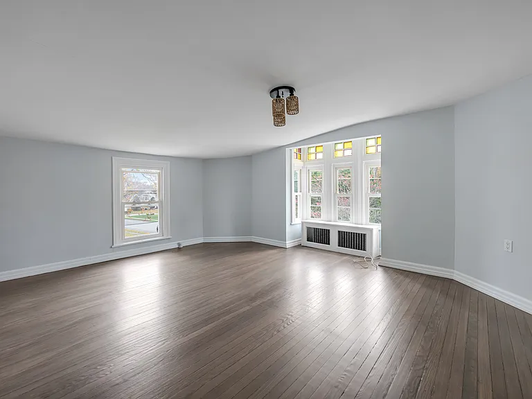 684 Closter Dock Rd — Photo 27