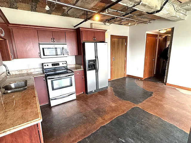 2915 John R St #405 — Photo 6