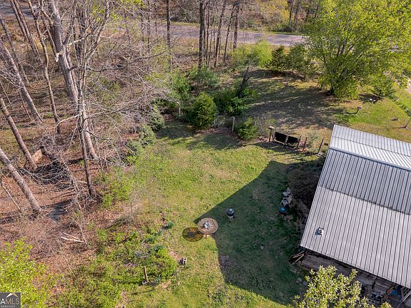4th image of 1413 Whiting Rd