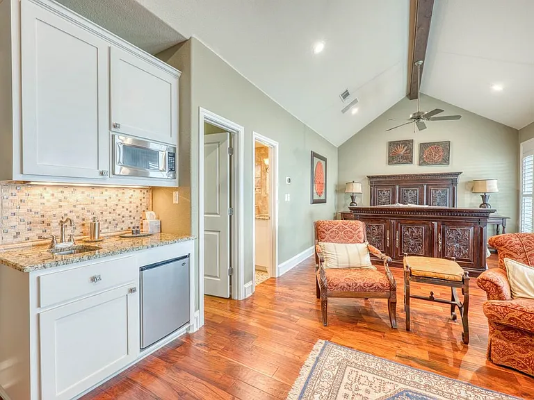 1103 The Cpe — Photo 15