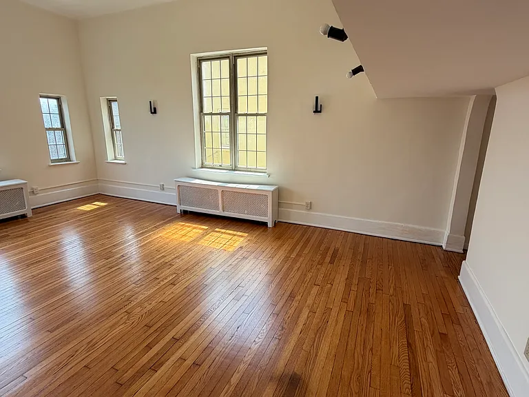 46 Tompkins Cir #2 — Photo 5