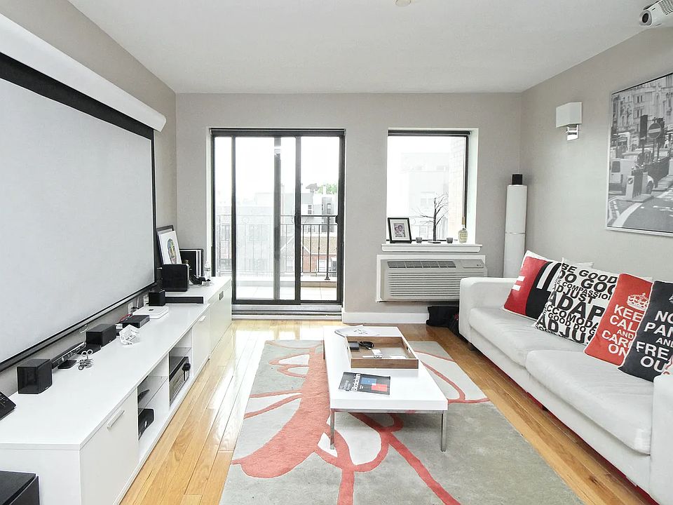 1st image of 31-35 31st St #512