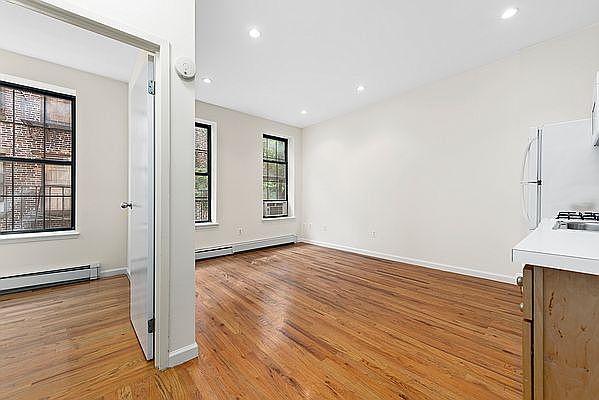 1st image of 340 E 86th St APT 18