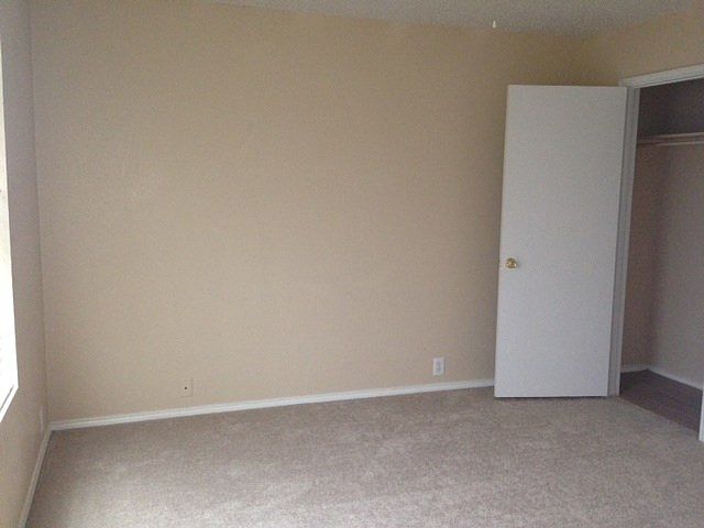 2nd image of 1334 Hardned Ln