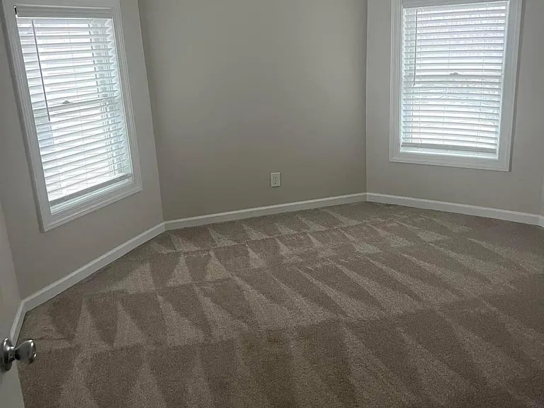 61 Cedar Ave #2 — Photo 8